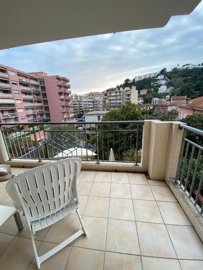 Beau 3 P. Parfaitement Situe Et Place De Parking A Disposition Mentone Esterno foto